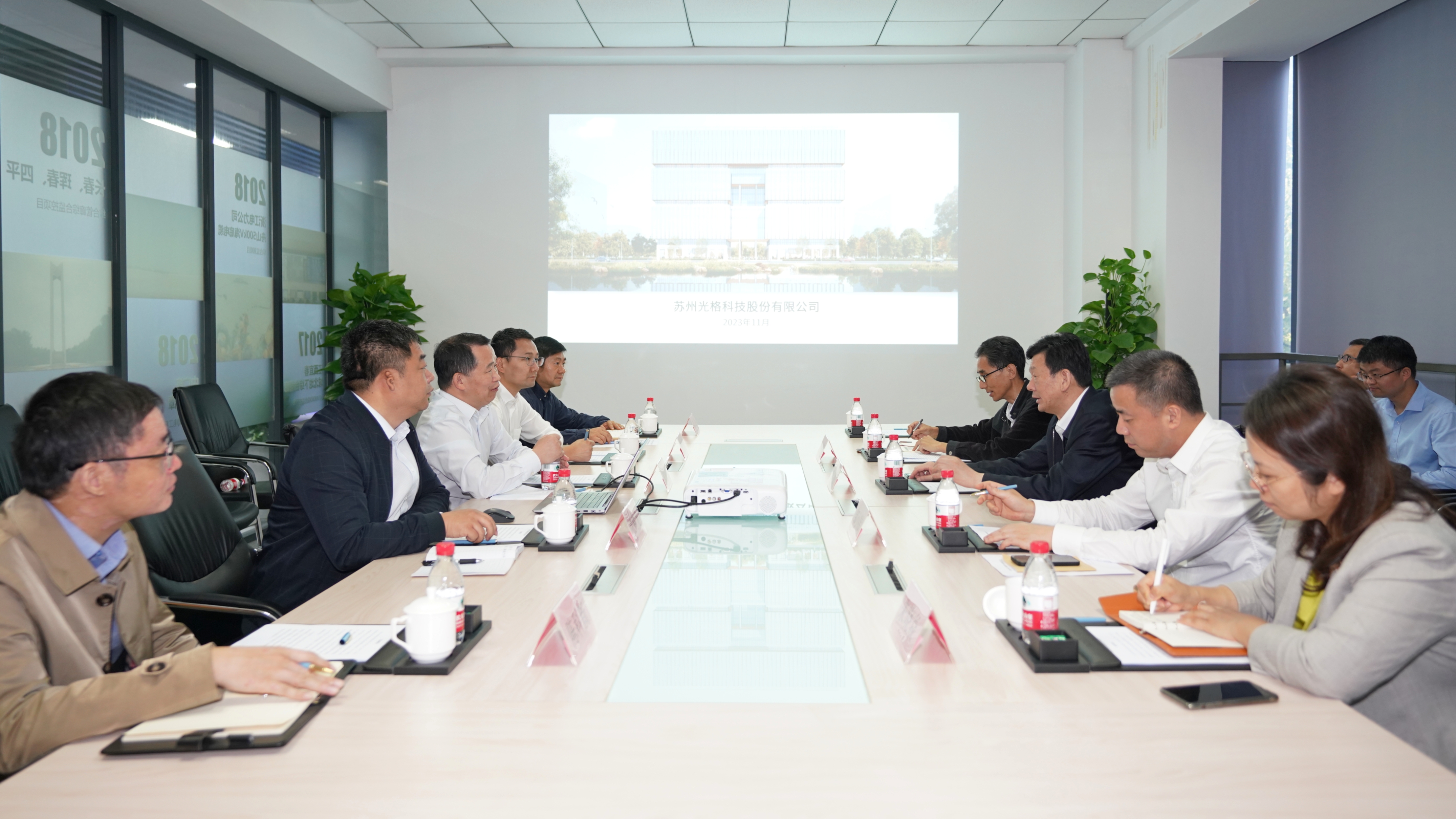 蘇州市委常委、園區(qū)黨工委書記沈覓一行走訪調(diào)研光格科技